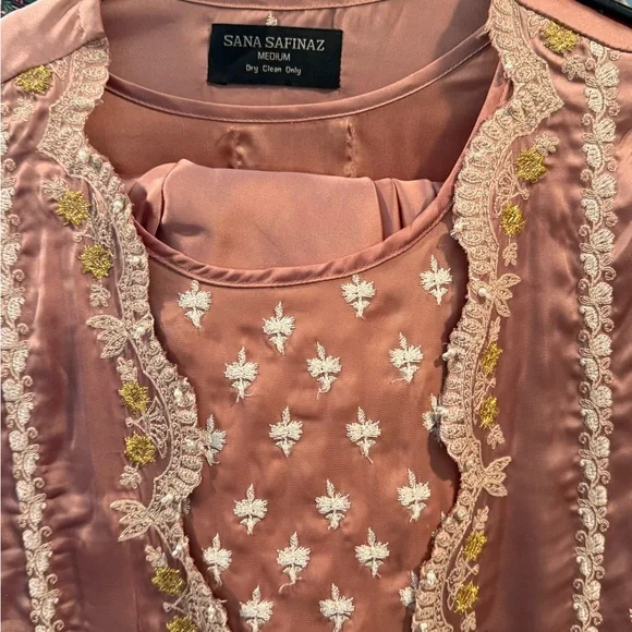 Pakistani designer shalwar Kameez sana safinaz asim jofa Maria b used medium Eid - Picture 6 of 16